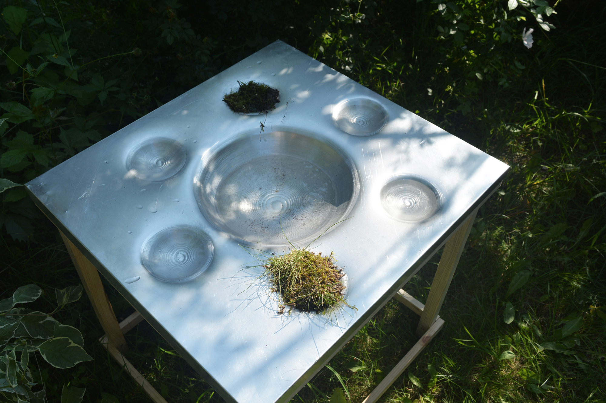 Project: Garden meeting table | Designer: Yuxi Li | Photo by Alek Grzybek
