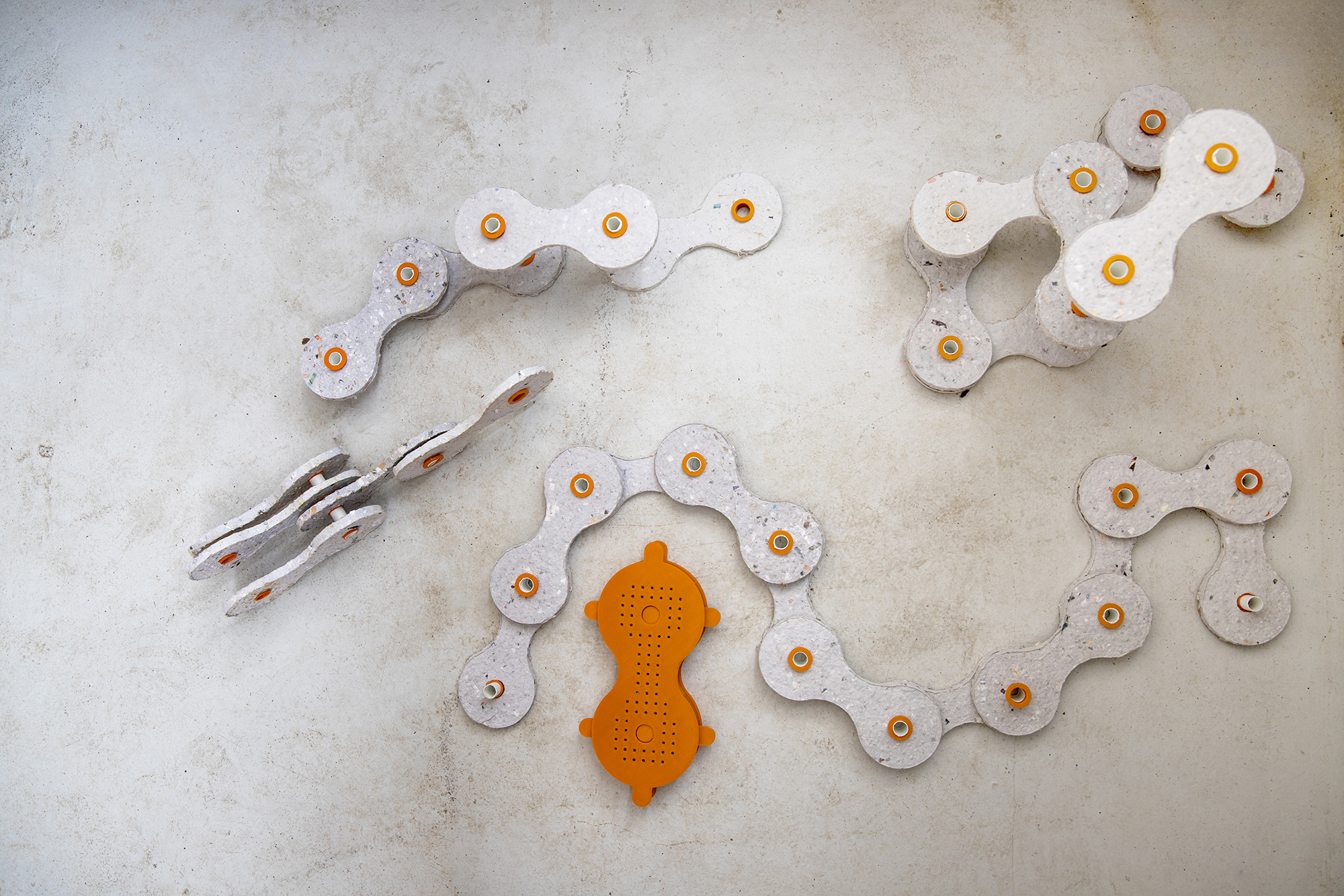 Project: Link. DIY paper processing kit | Designer: Aleksandra Szawdzin | Photo by School of Form